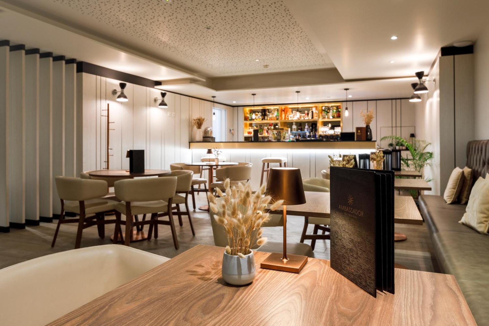 Ambassador Boutique Hotel Nyon Exteriér fotografie