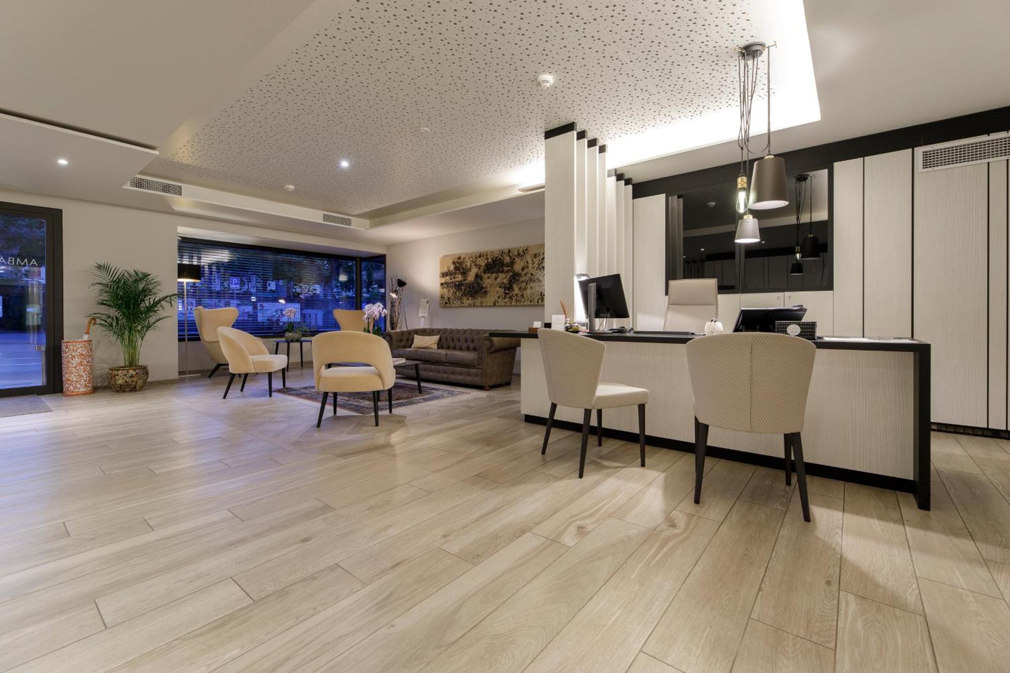 Ambassador Boutique Hotel Nyon Exteriér fotografie